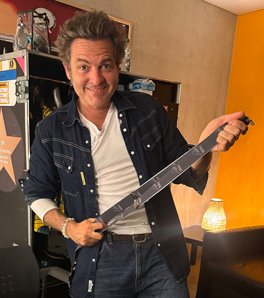 M – Matthieu Chedid